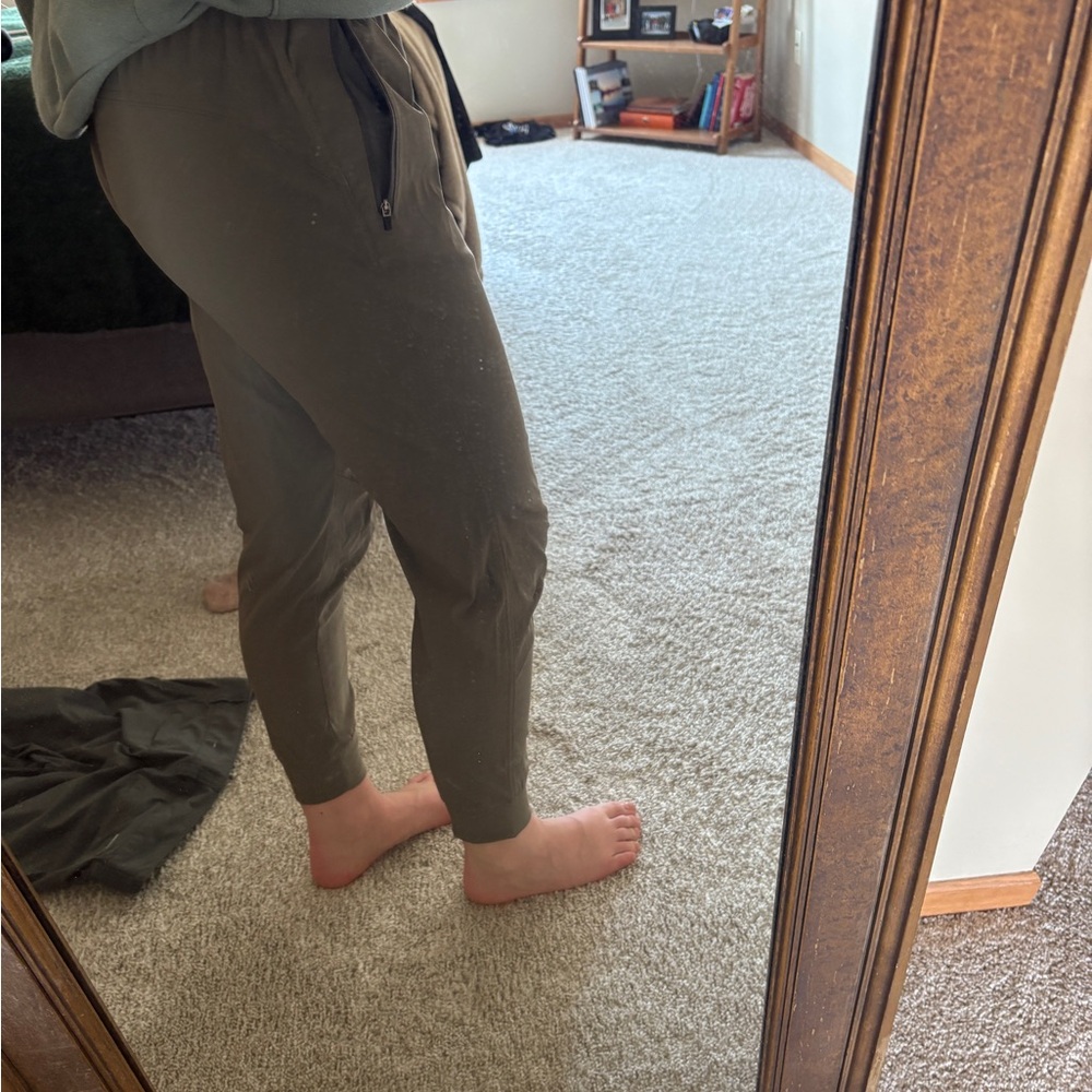 Eddie Bauer Jogger / Outdoor Pants - Picture 2 of 11